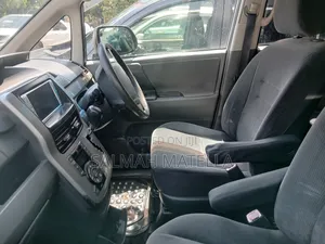 Toyota Noah 2009 Silver