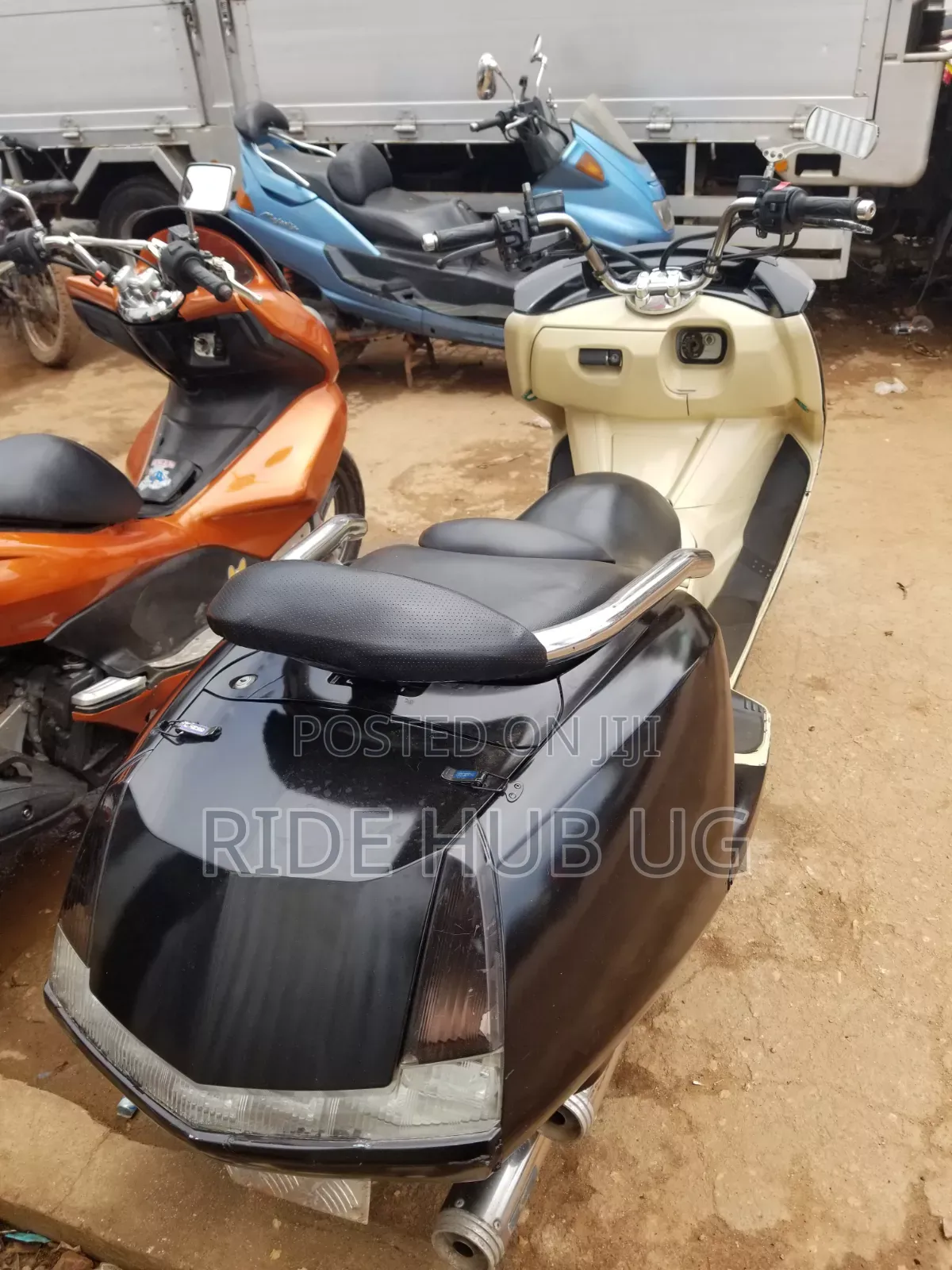 Yamaha 2013 Black