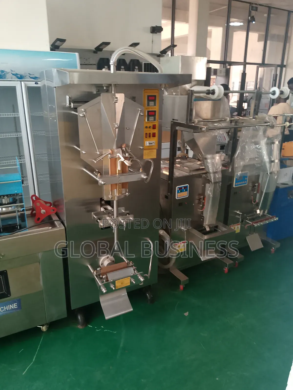 Automatic Liquid Packaging Machine – Fast, Clean High Efficiency