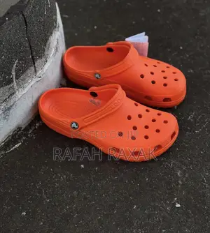 Crocs Classic Clogs