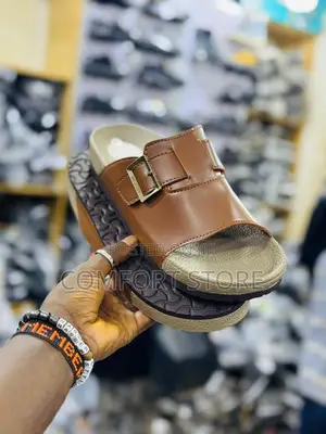 Men’S Sandals in Brown