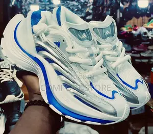 Classic Men’S Sneakers
