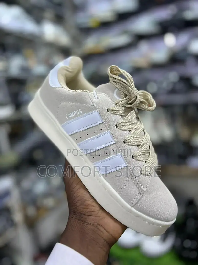 Unisex Sneakers in Different Color