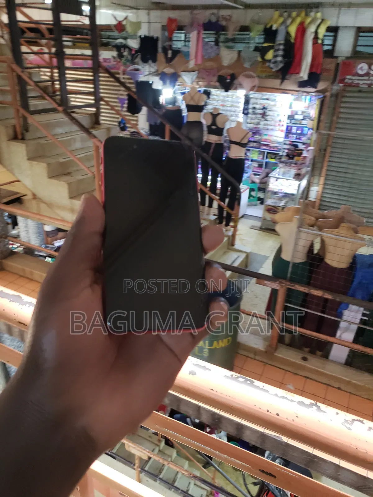 Apple iPhone 8 64 GB Red