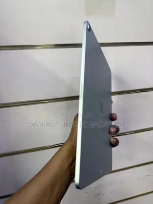New Apple iPad Air 13 (2025) 256 GB Blue