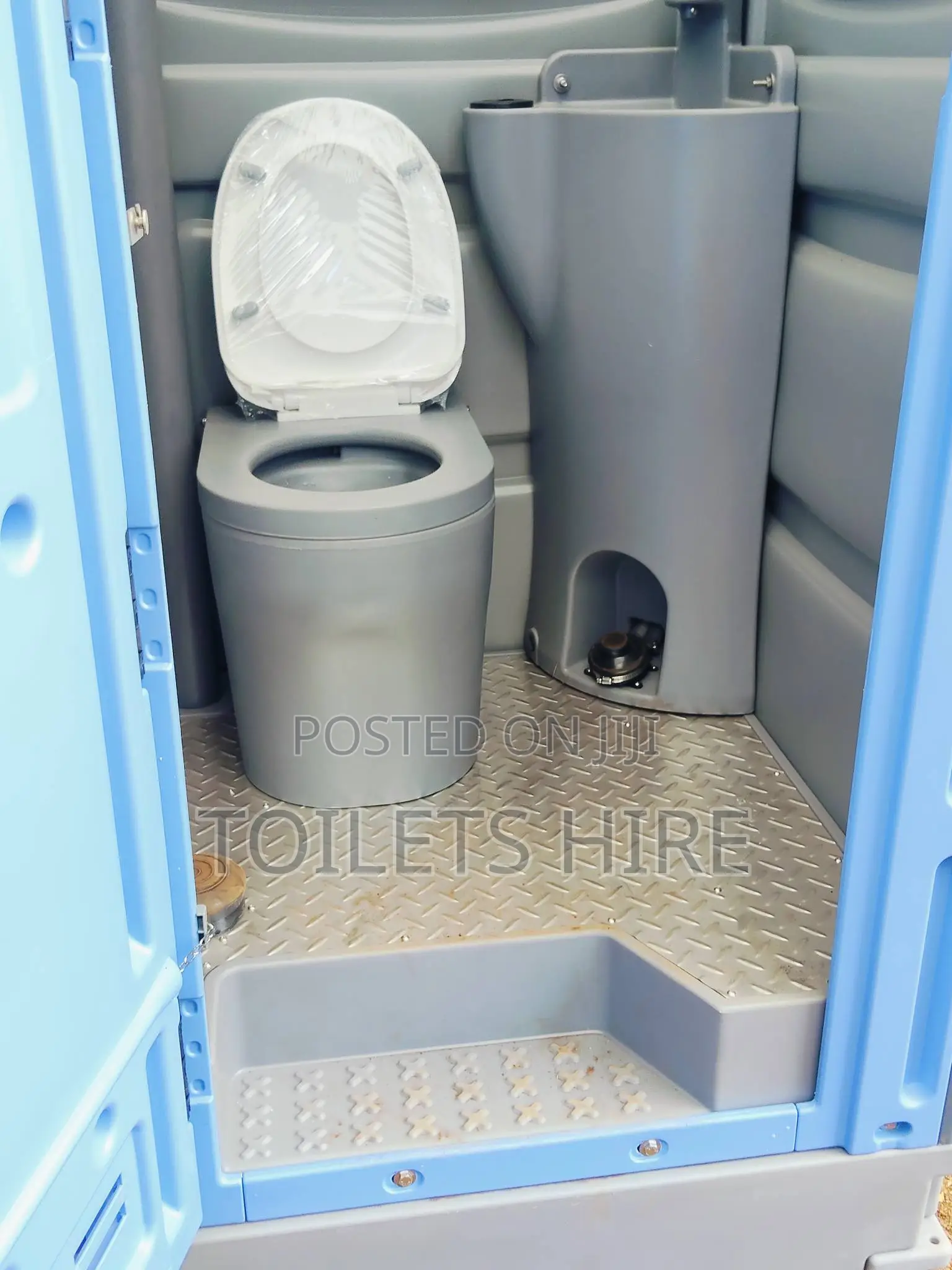 Single Executive Swedish Toilets