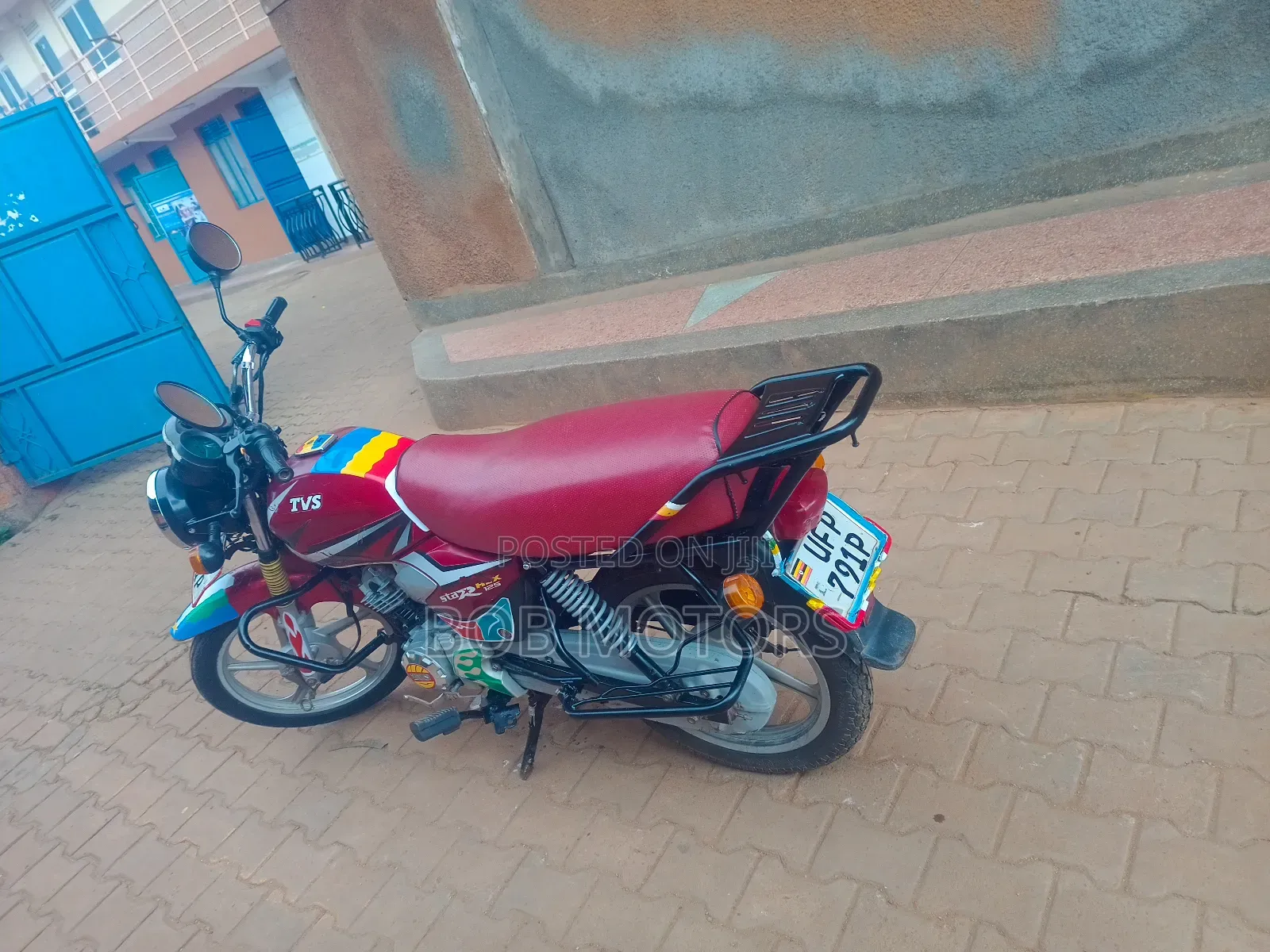 TVS HLX 125 2024 Red