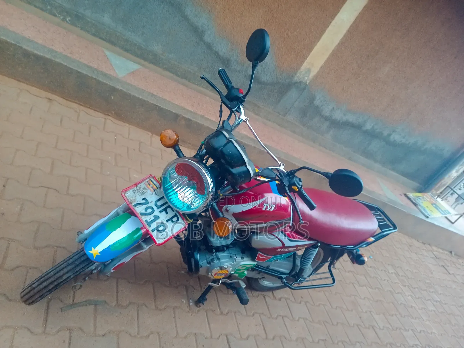 TVS HLX 125 2024 Red