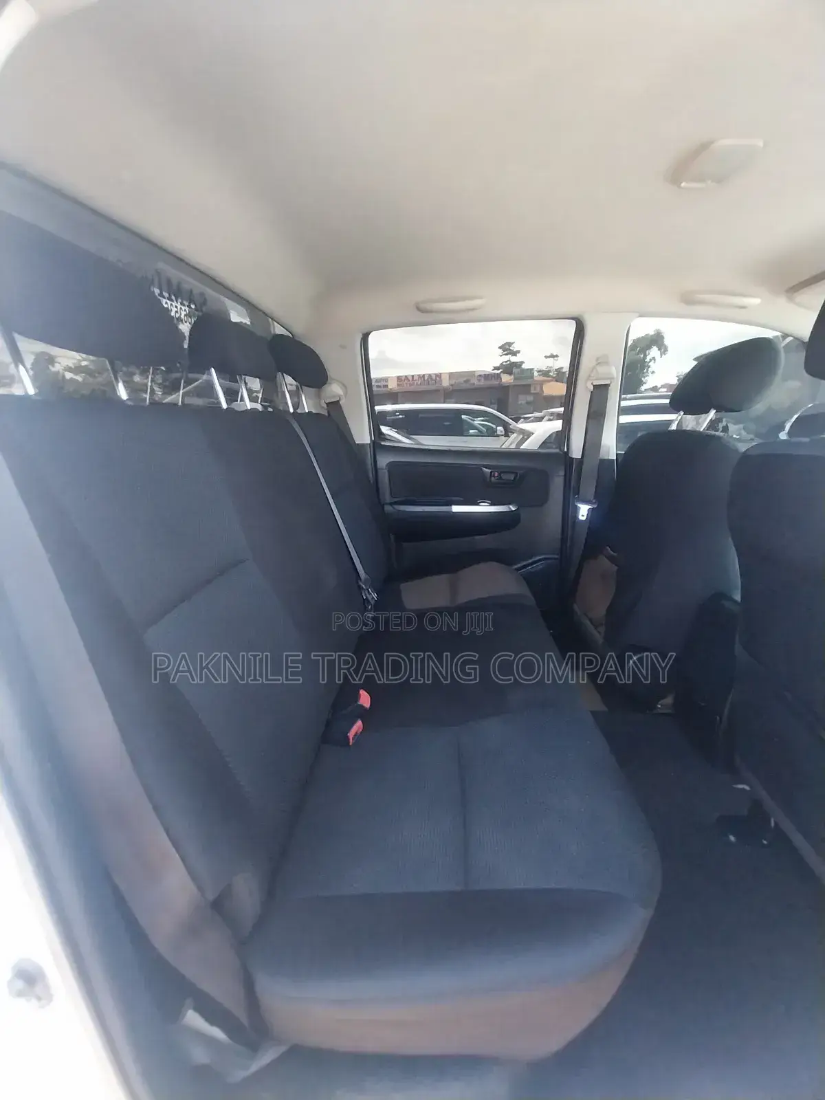Toyota Hilux 2011 White