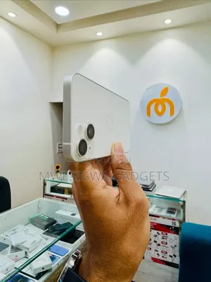 New Apple iPhone 14 128 GB White
