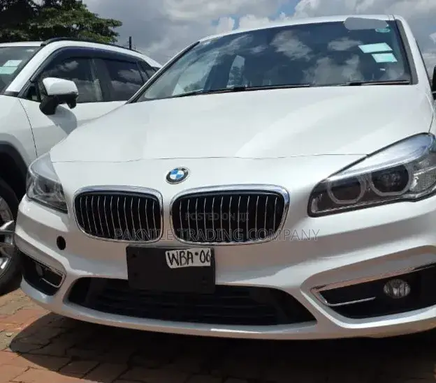 BMW 220i 2018 White