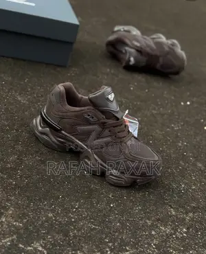 Brown New Balance 9070 Unisex Trainers