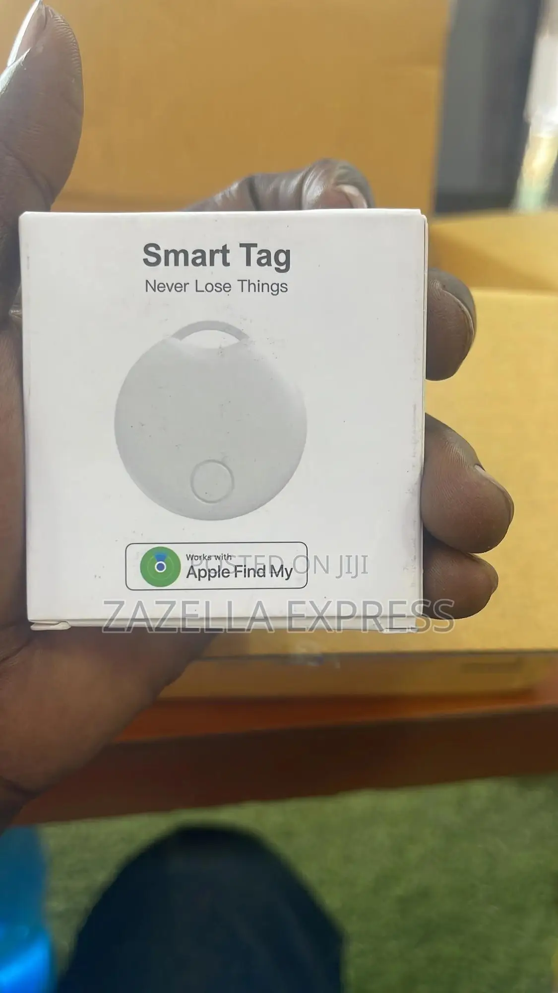 Smart Tag Powered by Apple Find My