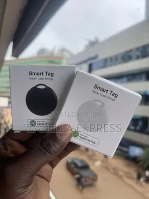 Smart Tag Powered by Apple Find My