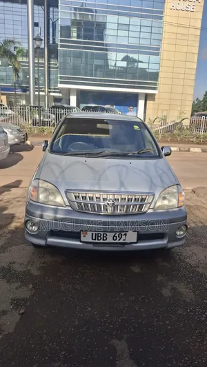 Toyota Nadia 2.0 135hp AWD 2001 Silver