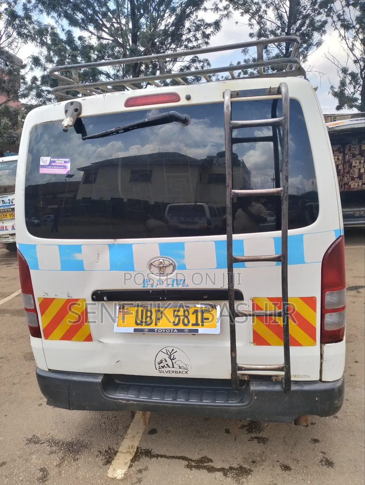 Toyota HiAce 2009 White