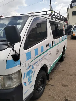 Toyota HiAce 2009 White