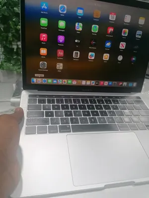 Laptop Apple MacBook 2018 8GB Intel Core i5 SSD 256GB