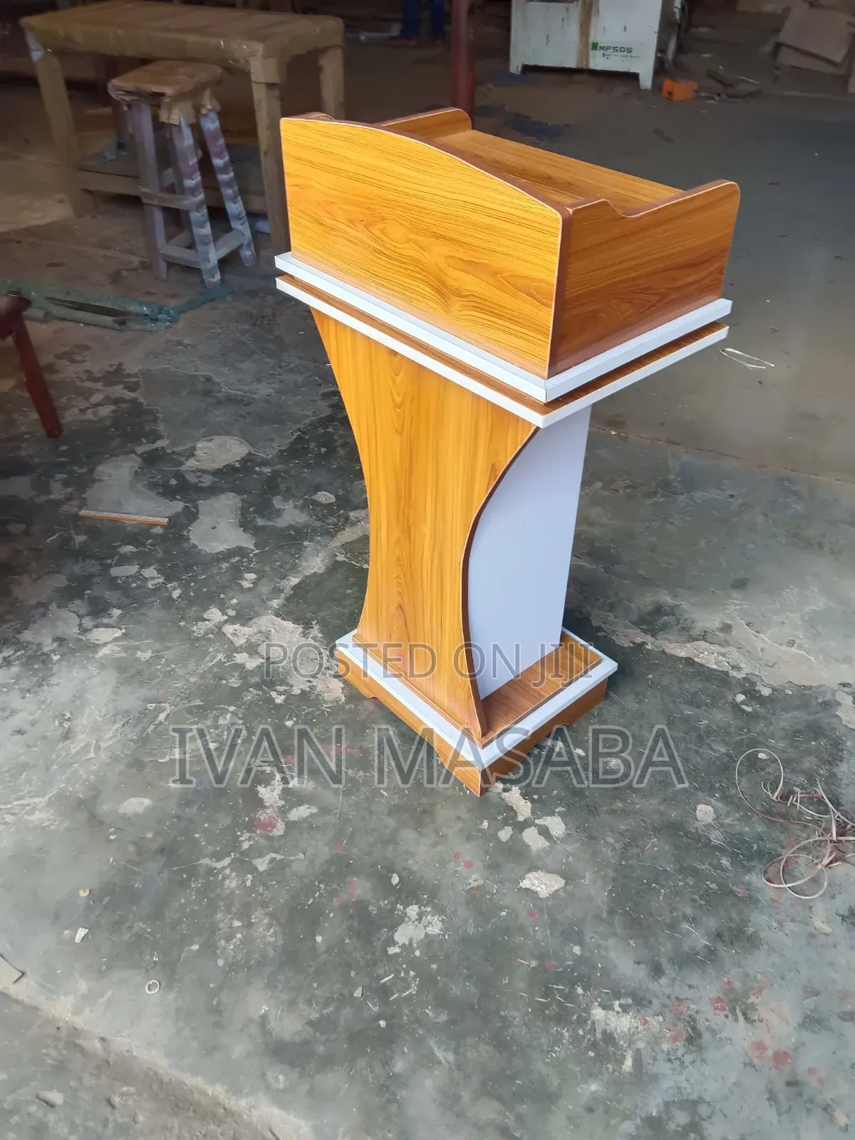 Church Stand/ Pulpit/ Lectern