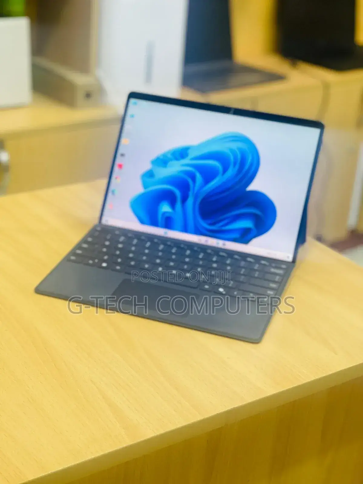 New Laptop Microsoft Surface Pro 8 16GB Intel Core i7 SSD 1T