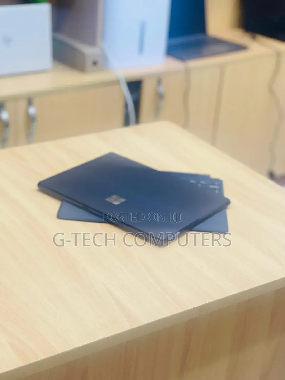 New Laptop Microsoft Surface Pro 8 16GB Intel Core i7 SSD 1T