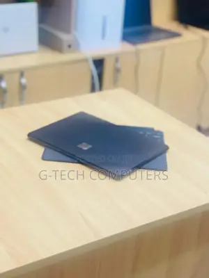 New Laptop Microsoft Surface Pro 8 16GB Intel Core i7 SSD 1T