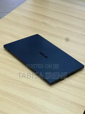 New Laptop Asus ExpertBook B9 B9400CBA 16GB Intel Core i7 SSD 512GB