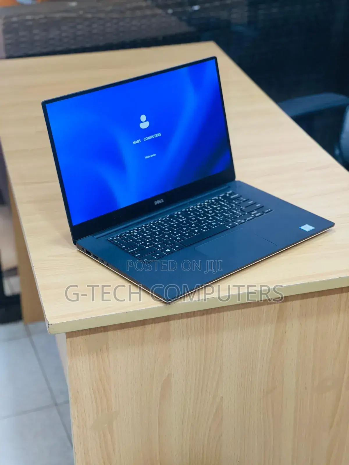 New Laptop Dell Precision 5520 8GB Intel Core i7 SSD 256GB