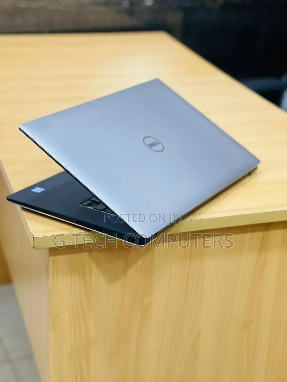 New Laptop Dell Precision 5520 8GB Intel Core i7 SSD 256GB