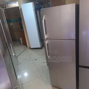 Hisense Fridge 328ltrs