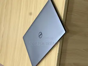 New Laptop Dell Precision 5520 8GB Intel Core i5 SSD 256GB