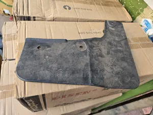Mitsubishi Pajero 2008 - 2016 Mudflaps