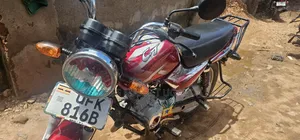 Bajaj CT 125X 2022 Red