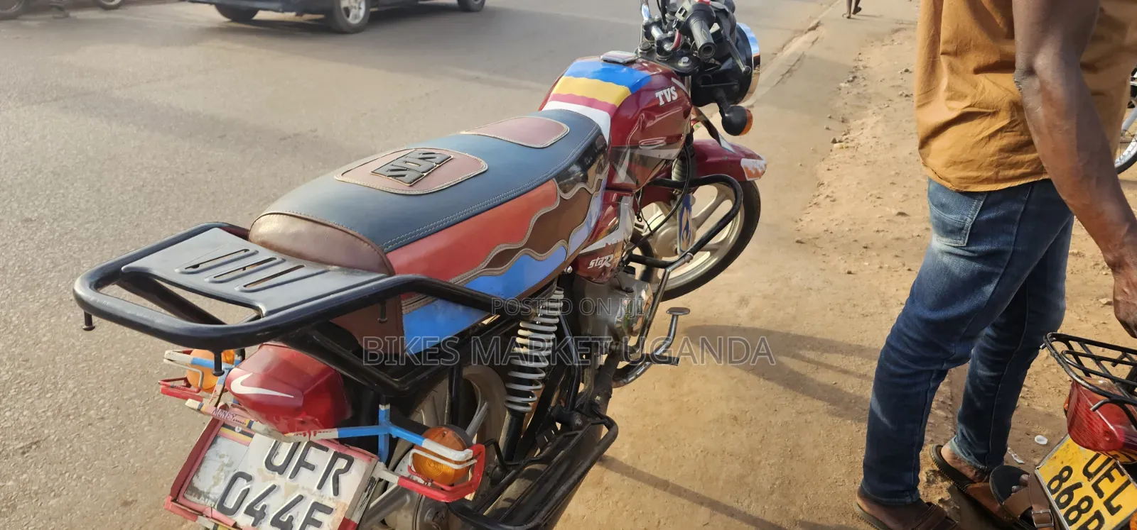 Bajaj CT 125X 2022 Red