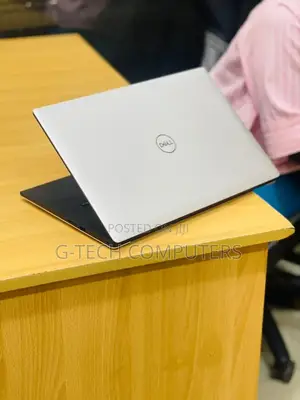 New Laptop Dell Precision 5530 16GB Intel Core i7 SSD 256GB