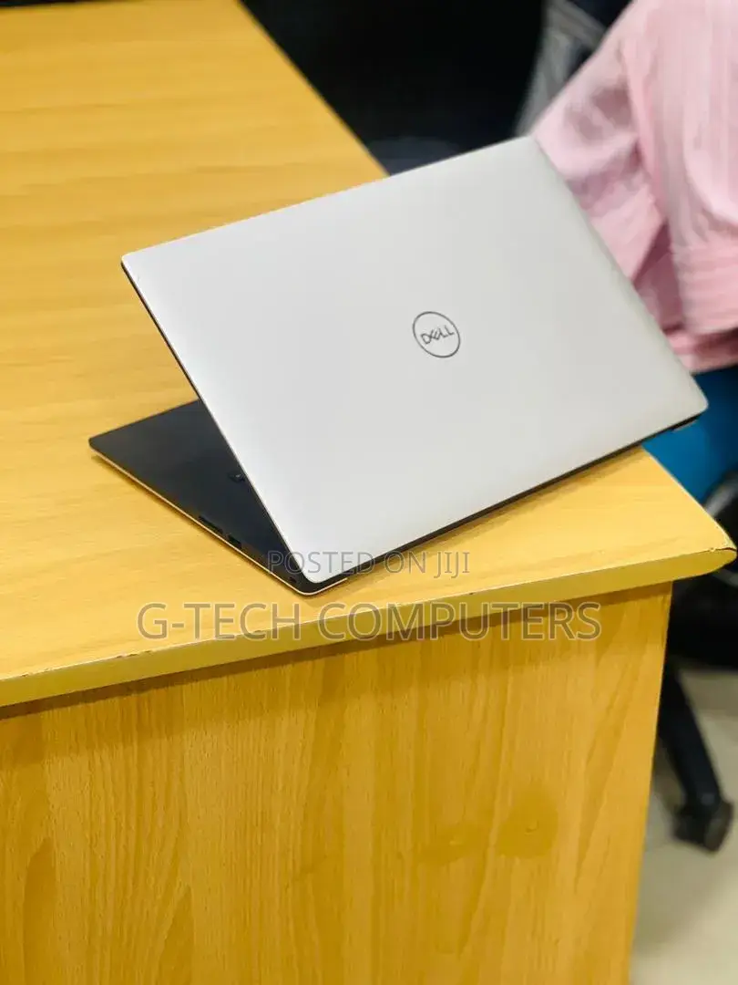 New Laptop Dell Precision 5530 16GB Intel Core i7 SSD 256GB
