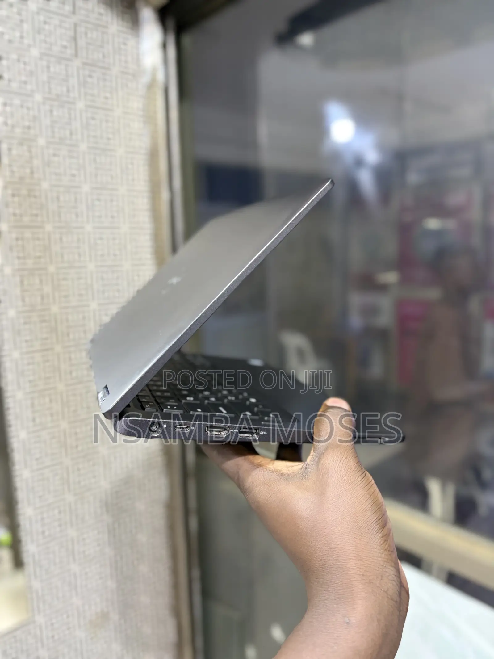 Laptop Dell Latitude 5300 8GB Intel Core i5 SSD 256GB