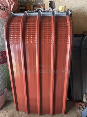 Bullnose Curved Iron Sheets G.30 Red