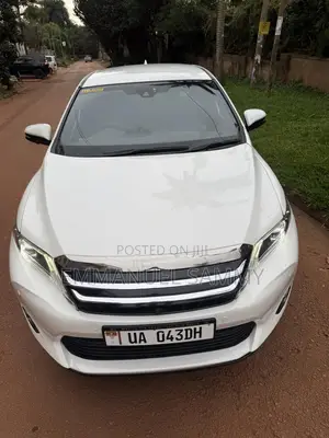 Toyota Harrier 2.0 2015 White