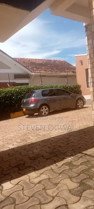 Volkswagen Golf 2005 Black