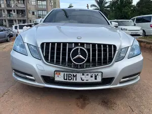 Mercedes-Benz E300 2011 Silver