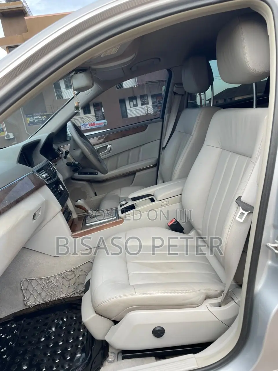 Mercedes-Benz E300 2011 Silver