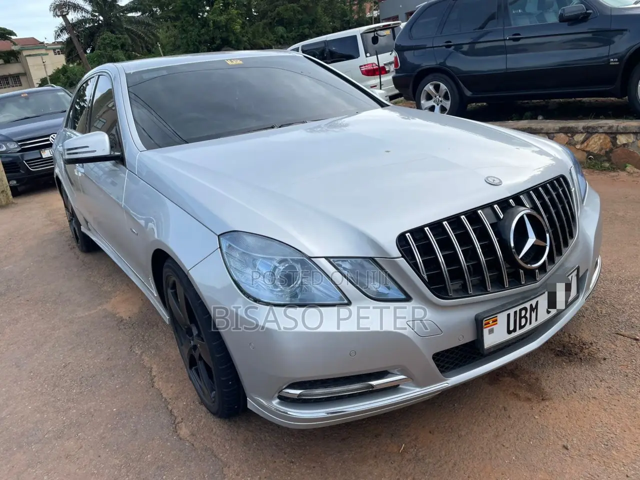 Mercedes-Benz E300 2011 Silver