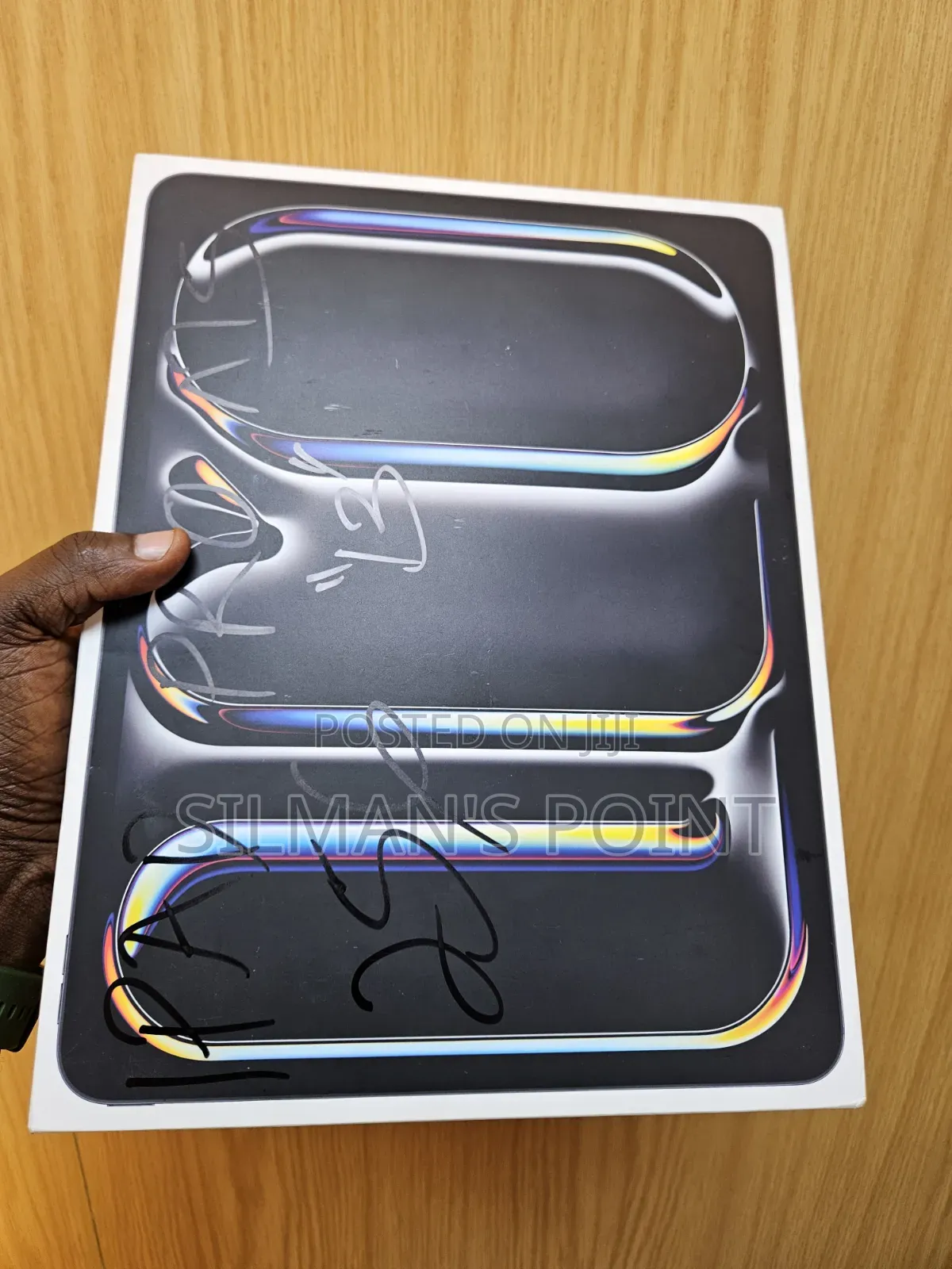 New Apple iPad Pro 13 (2025) 256 GB Black