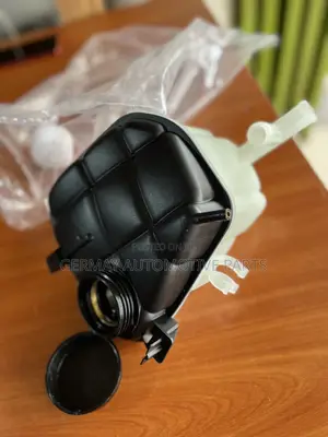 Coolant Expansion Tank for Mercedes Ml W164 Ml350 2005-2012