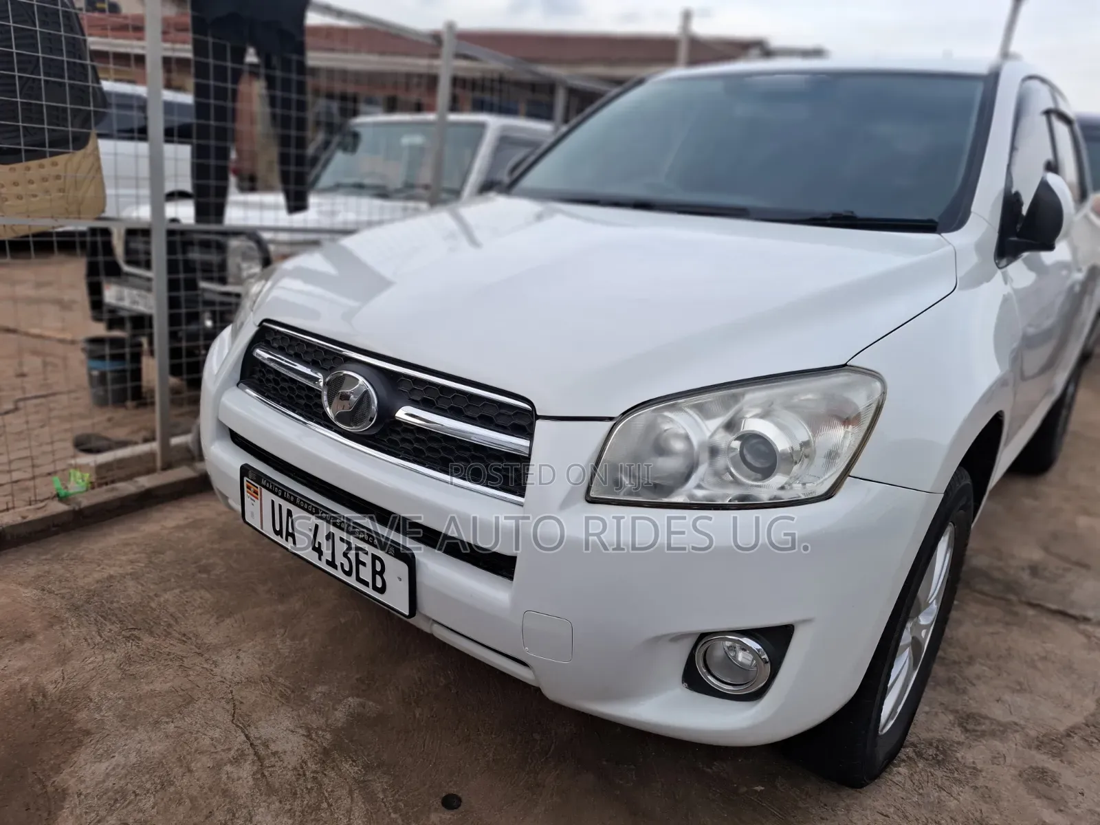 Toyota RAV4 2011 White