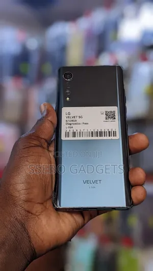 LG Velvet 5G 128 GB Silver