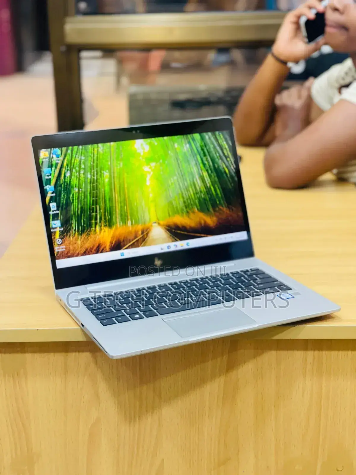 New Laptop HP EliteBook 830 G5 8GB Intel Core i7 SSD 256GB