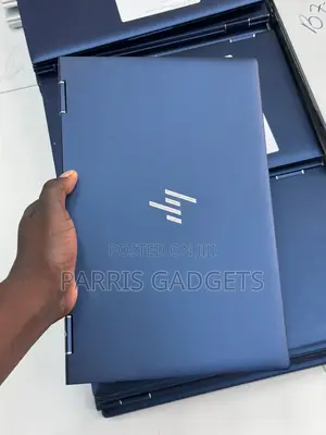Laptop HP Dragonfly G4 16GB Intel Core i7 SSD 512GB