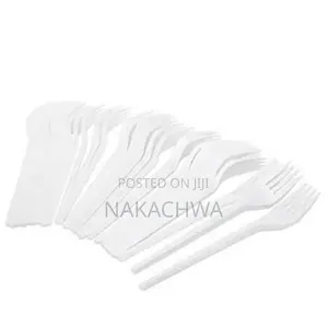 Acarton of 20packs of Disposable Forks